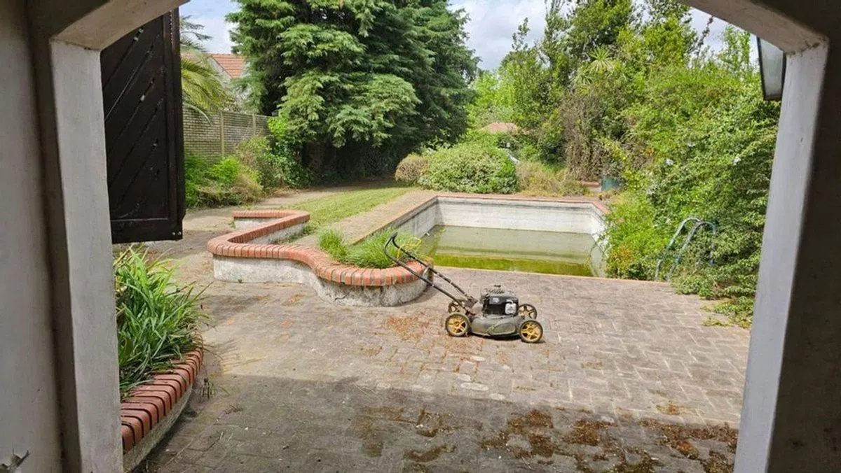 VENTA CASA 5 AMBIENTES ADROGUE 2