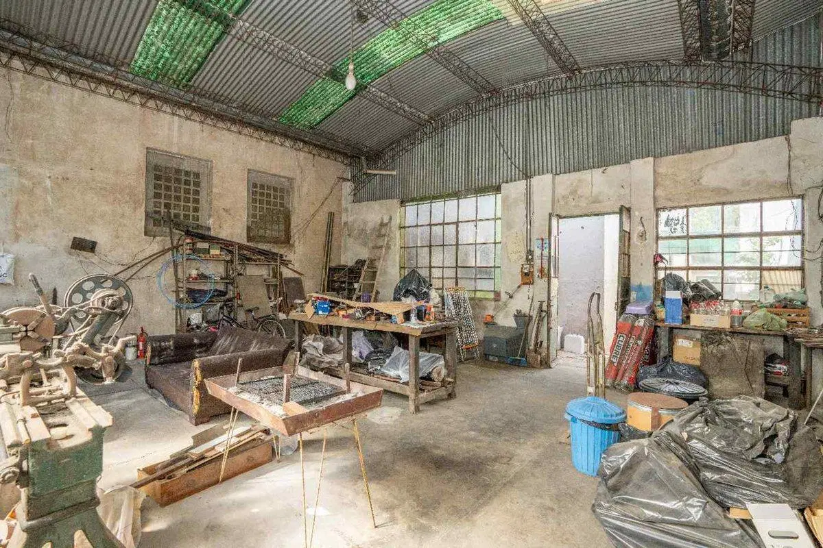 VENTA CASA EN VERSALLES SOBRE LOTE PROPIO 8