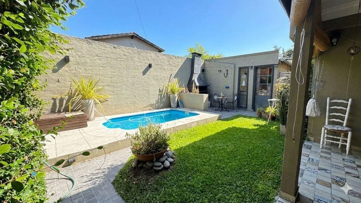 CASA 4 AMBIENTES VENTA ITUZAINGO NORTE PILETA 3