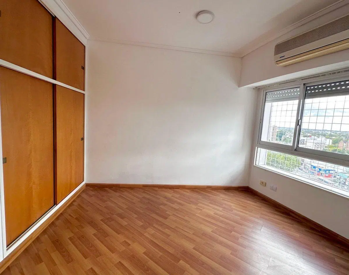 VENTA DEPARTAMENTO 2 AMBIENTES BALCON TIGRE CENTRO 3