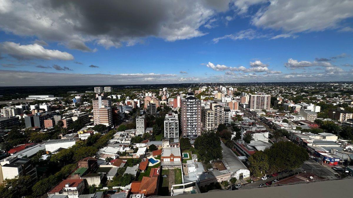 VENTA DEPARTAMENTO 2 AMBIENTES BALCON TIGRE CENTRO