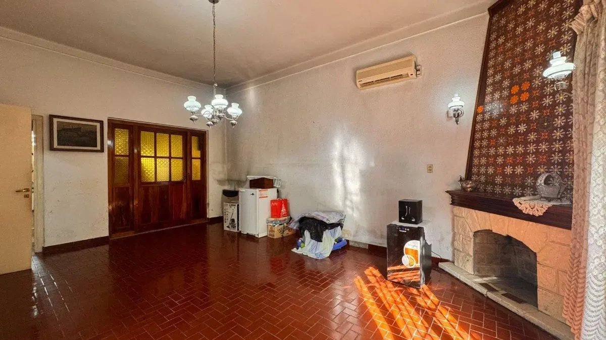 VENTA PERMUTA CASA 5 AMBIENTES JARDIN PILETA 1.395 2