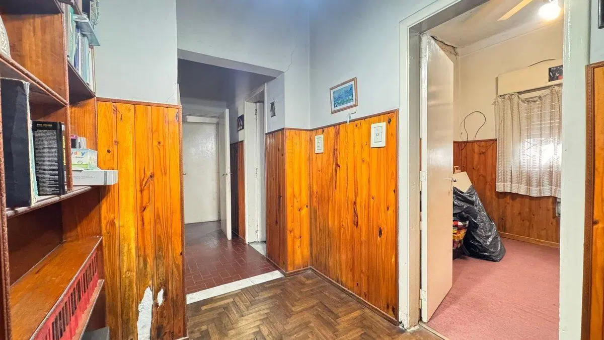 VENTA PERMUTA CASA 5 AMBIENTES JARDIN PILETA 1.395 3