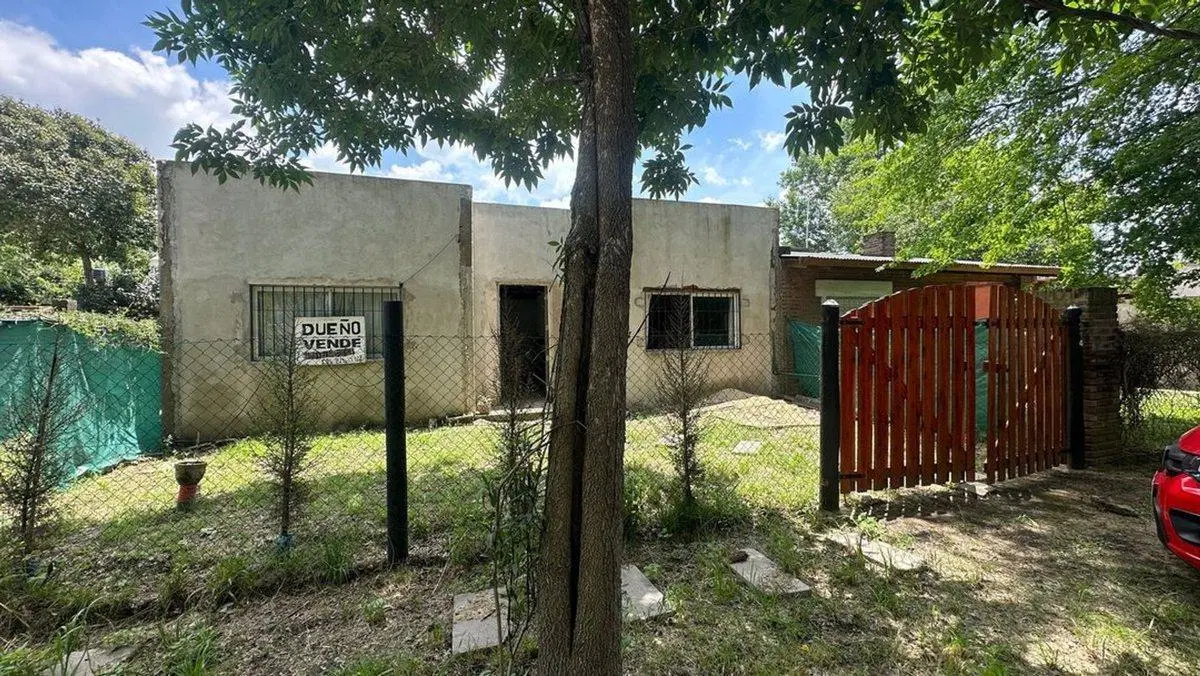 VENTA CASA A TERMINAR EN GENERAL RODRIGUEZ PILETA 4