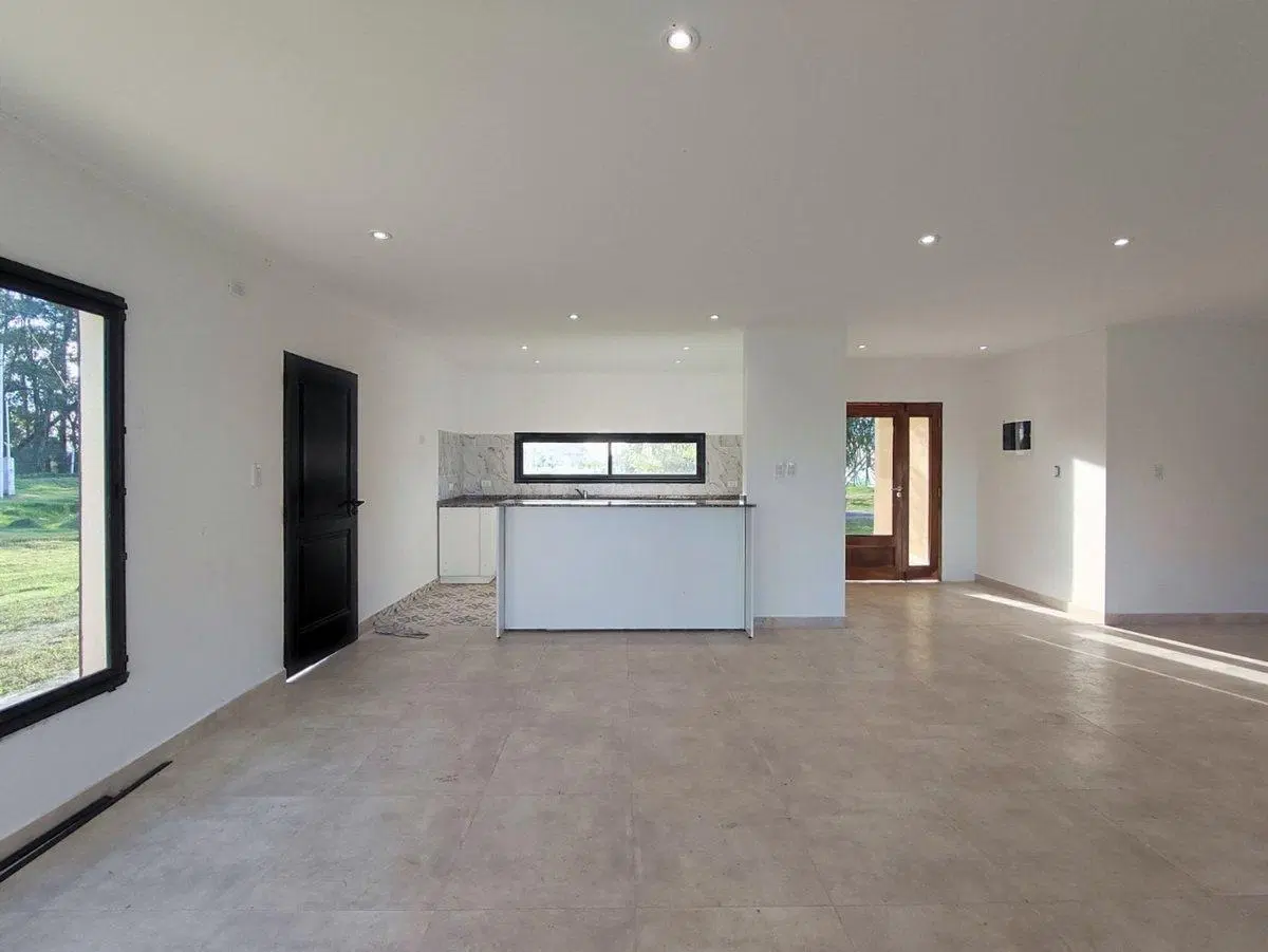 CASA VENTA PRADERAS 57 CAÑUELAS 4 AMBIENTES COCHER 3