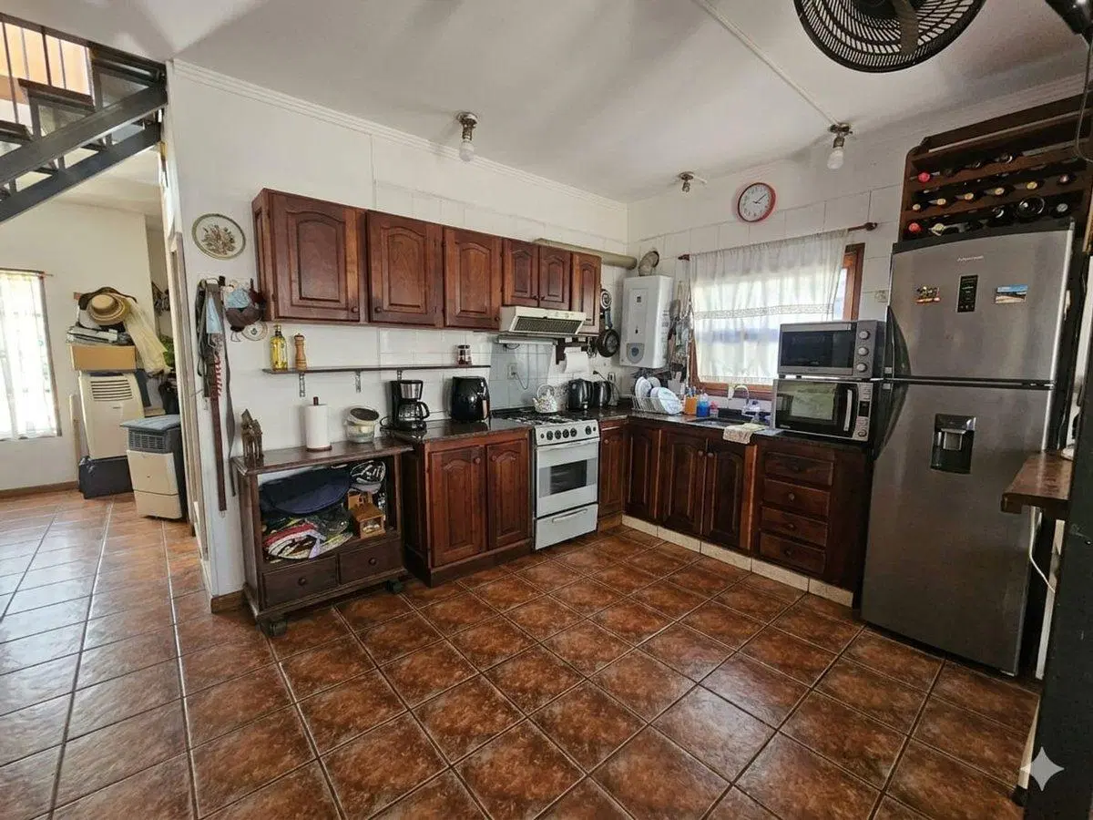 VENTA CASA 3 AMBIENTES Y MEDIO BARRIO TIEMPO LIBRE 3
