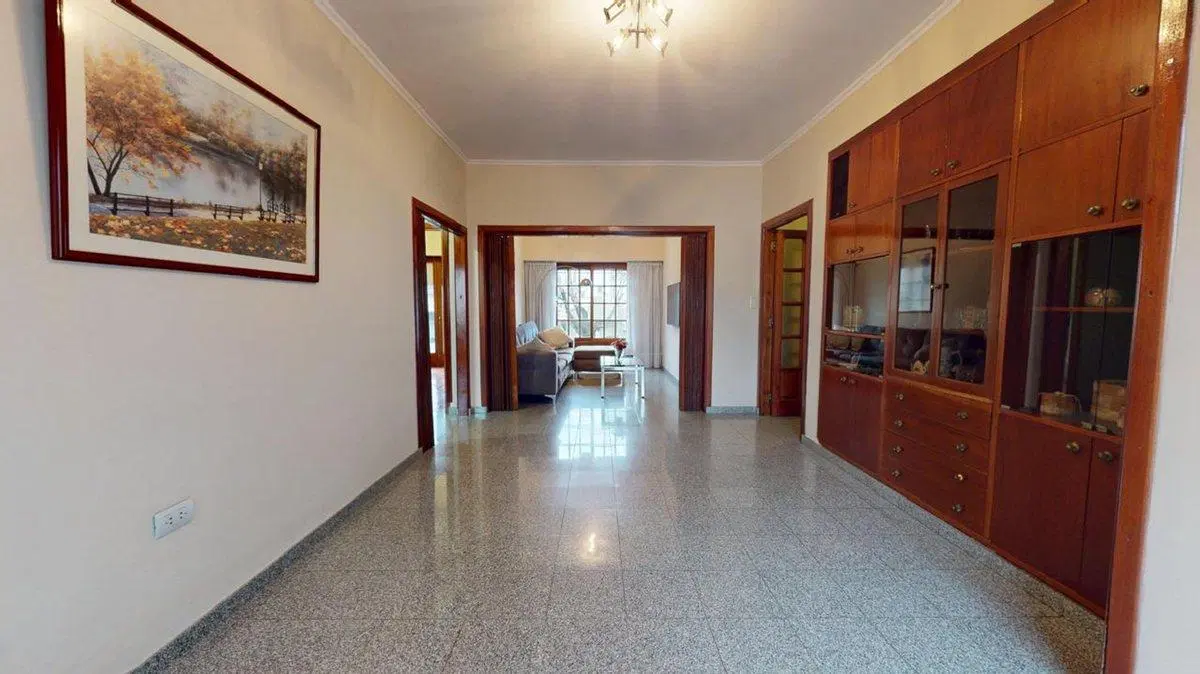 CASA MULTIFAMILIAR VILLA LUGANO 373 M2 3