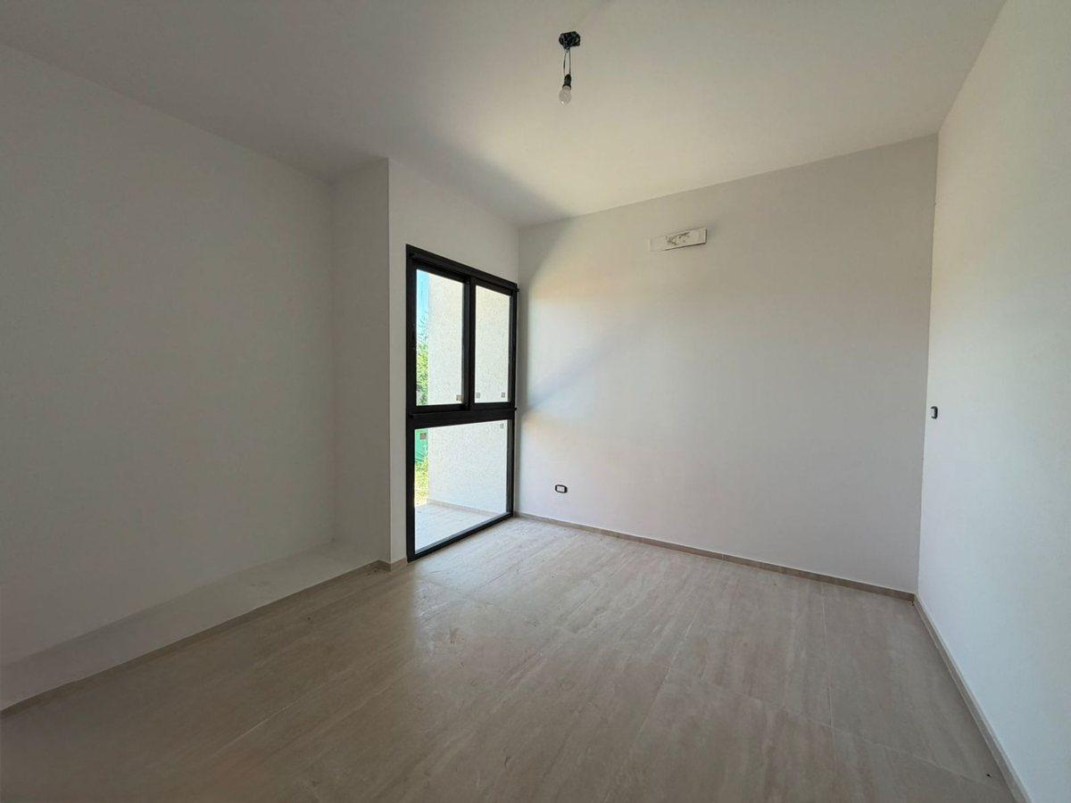 CASA 4 AMBIENTES EN BARRIO LA ALAMEDA 150 M2