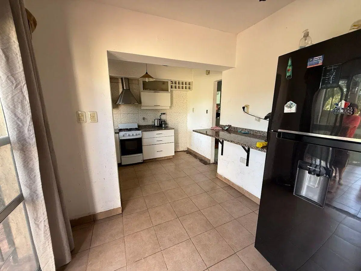 VENTA CASA 4 AMBIENTES CON PARQUE LOMAS DE ZAMORA 3