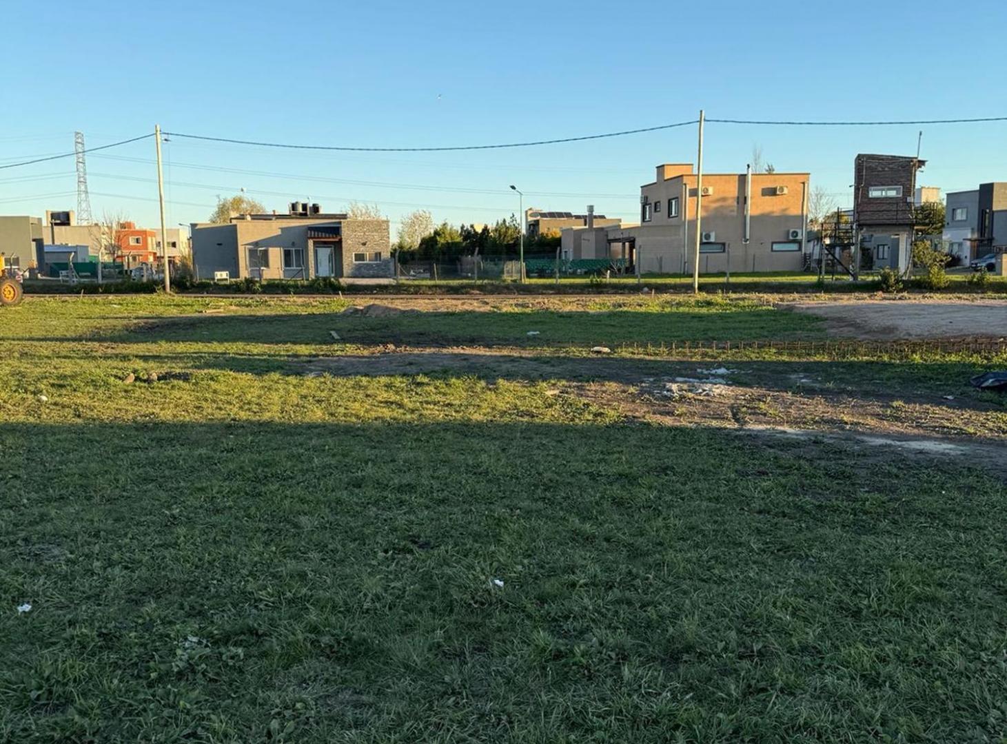 LOTE 400M2 BARRIO LAGUNA AZUL II