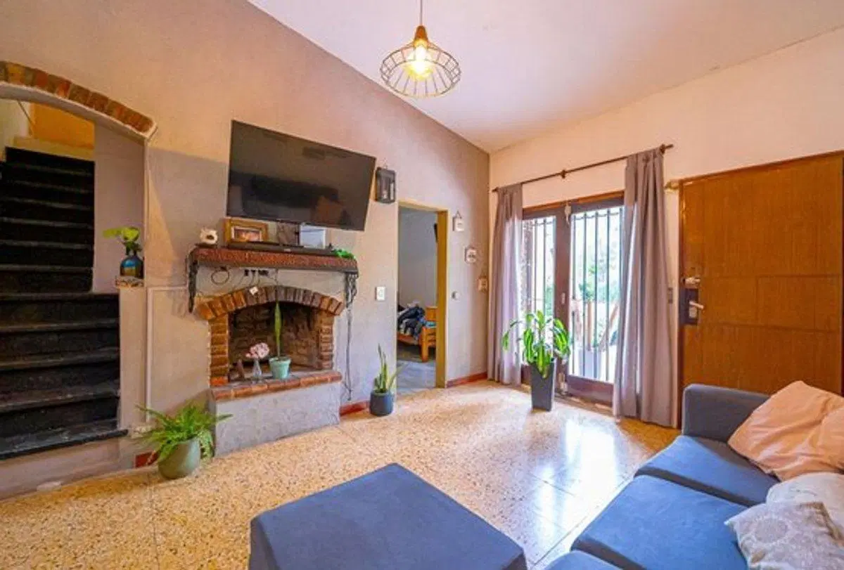 CASA 4 AMBIENTES VENTA LUJAN LEZICA PILETA PARQUE 2