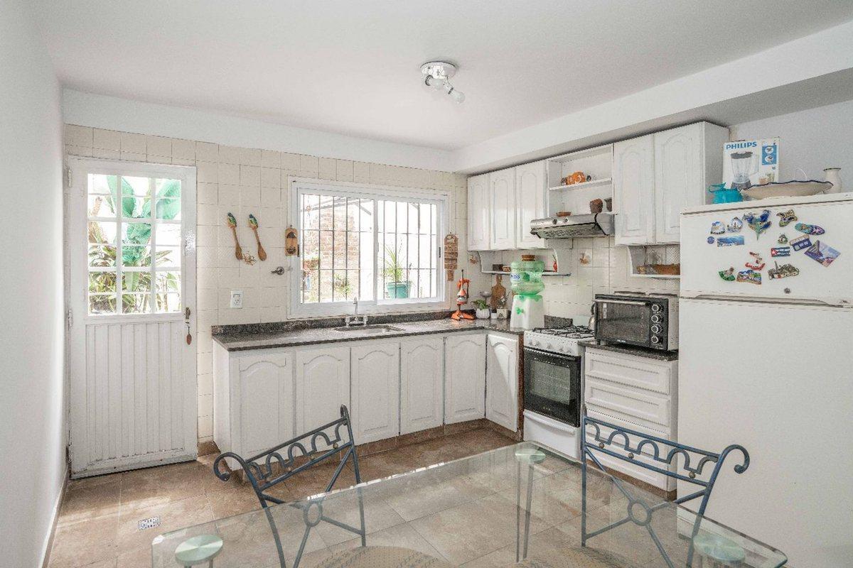 Foto de VENTA DÚPLEX EN VILLA DEL PARQUE SIN EXPENSAS, imagen 2