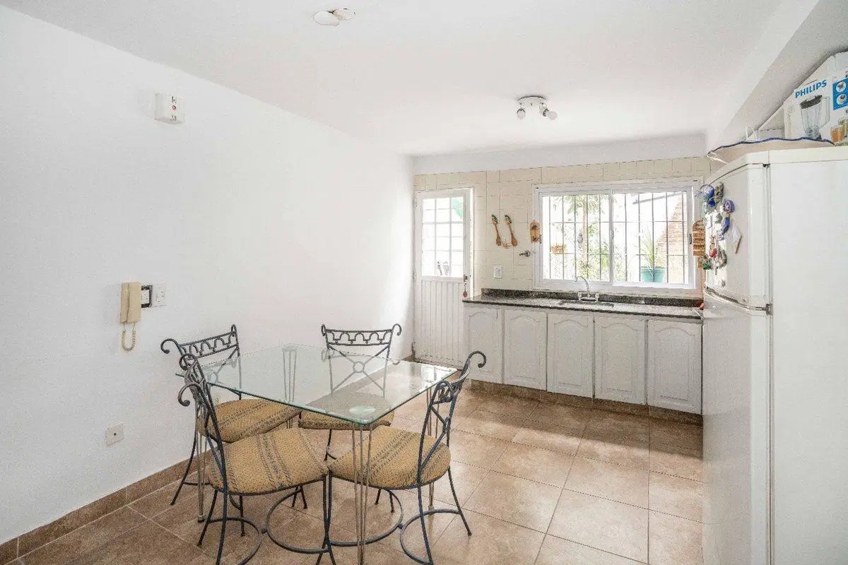 VENTA DÚPLEX EN VILLA DEL PARQUE SIN EXPENSAS 2