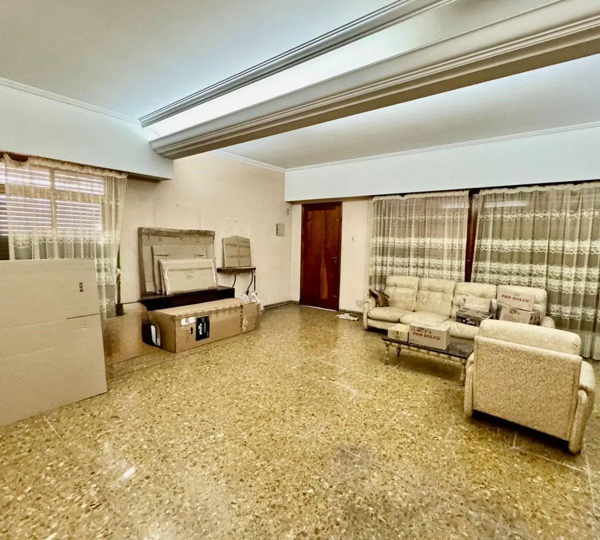 VENTA CASA TRES AMBIENTES EN DOCK SUD  GRAN LOTE 3