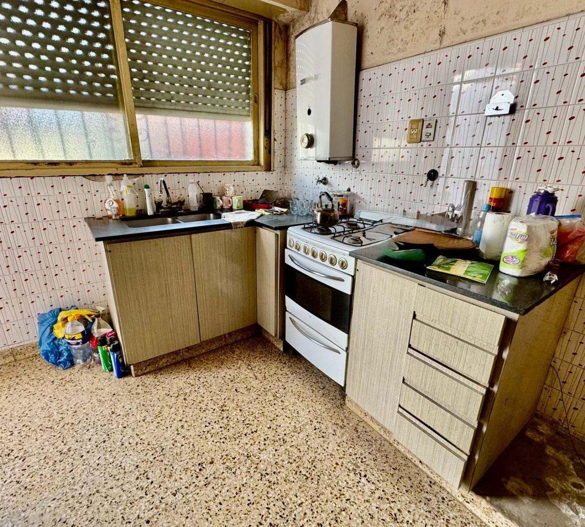 VENTA CASA TRES AMBIENTES EN DOCK SUD GRAN LOTE