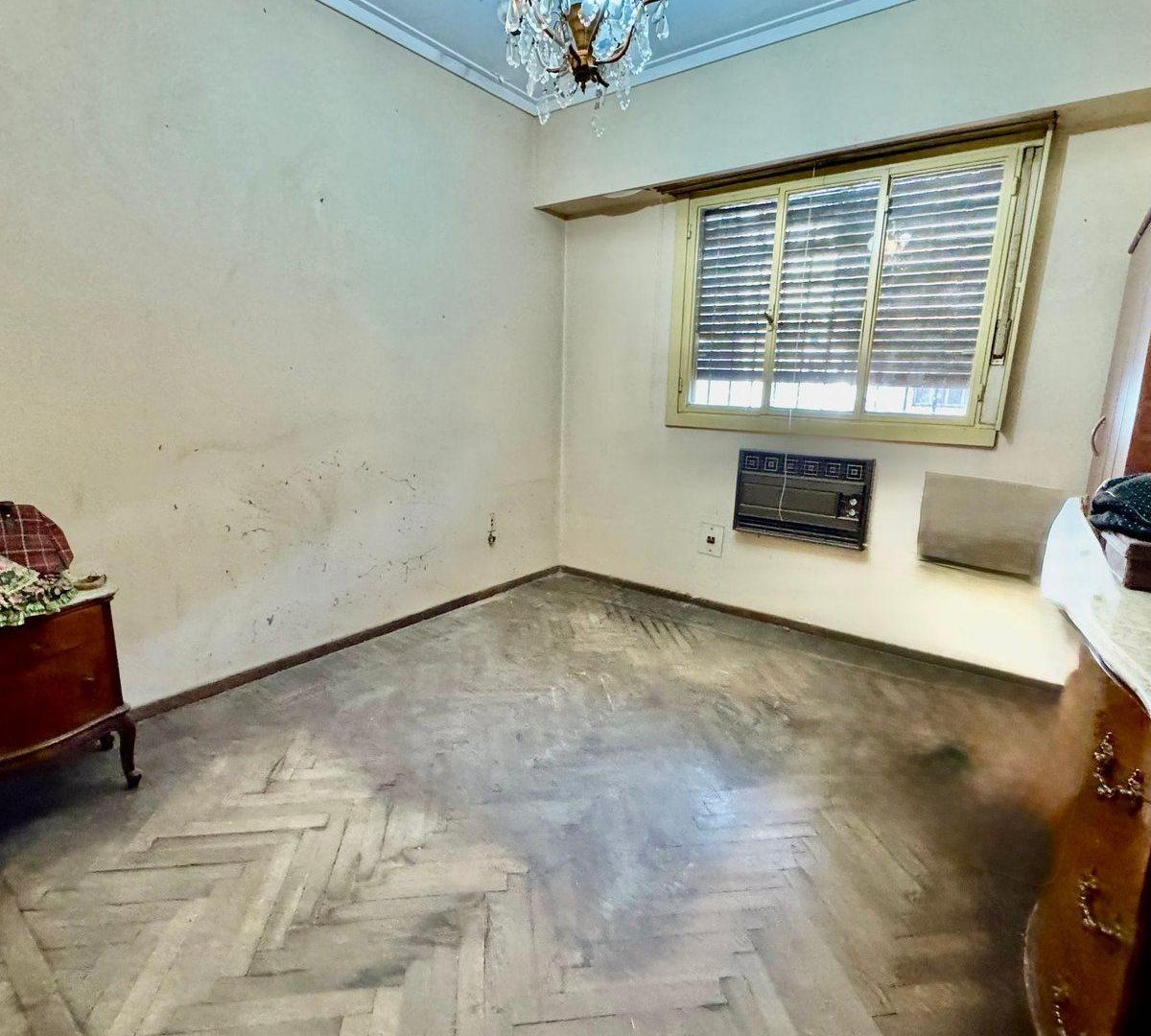 VENTA CASA TRES AMBIENTES EN DOCK SUD GRAN LOTE