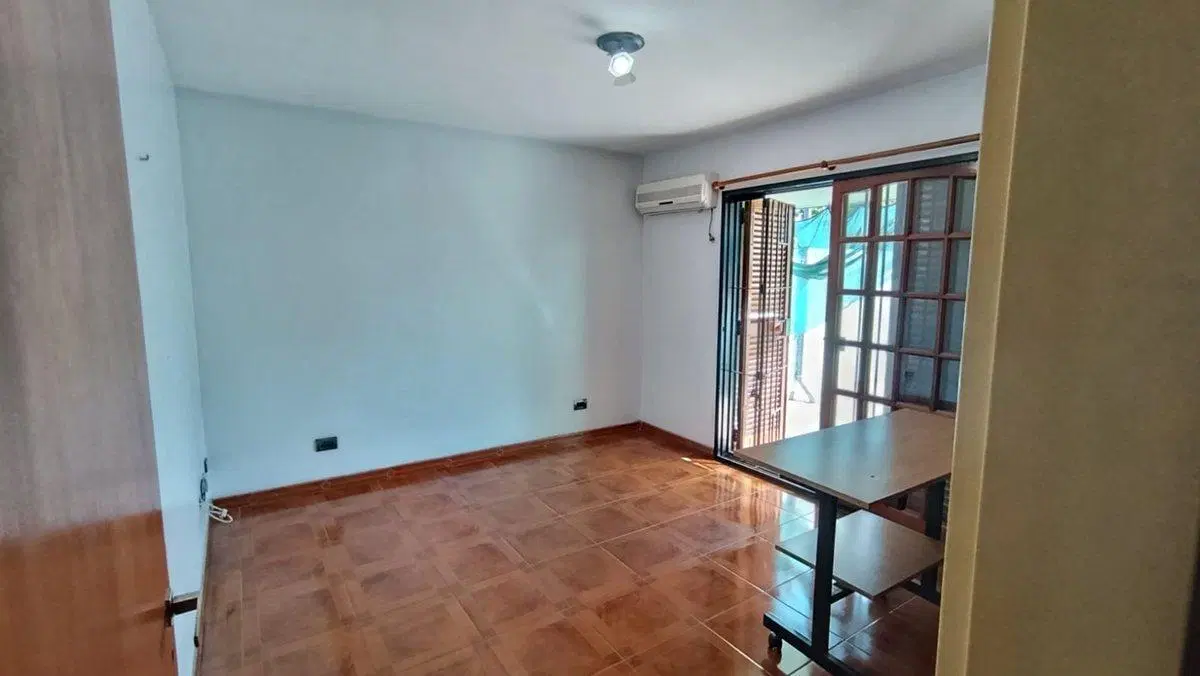 VENTA CASA 4 AMBIENTES MERLO PARQUE TERRAZA GARAJE 8