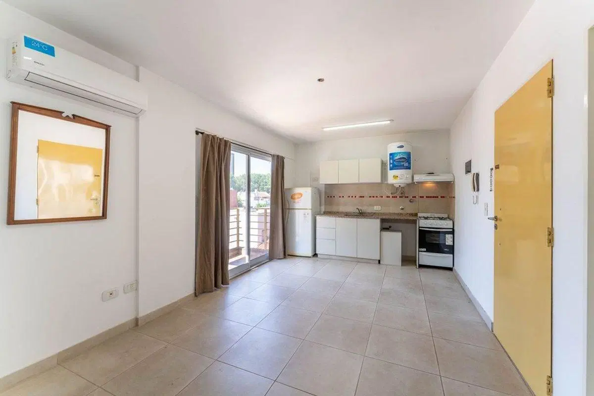 VENTA DEPARTAMENTO 2 AMBIENTES STOS LUGARES BALCON 5