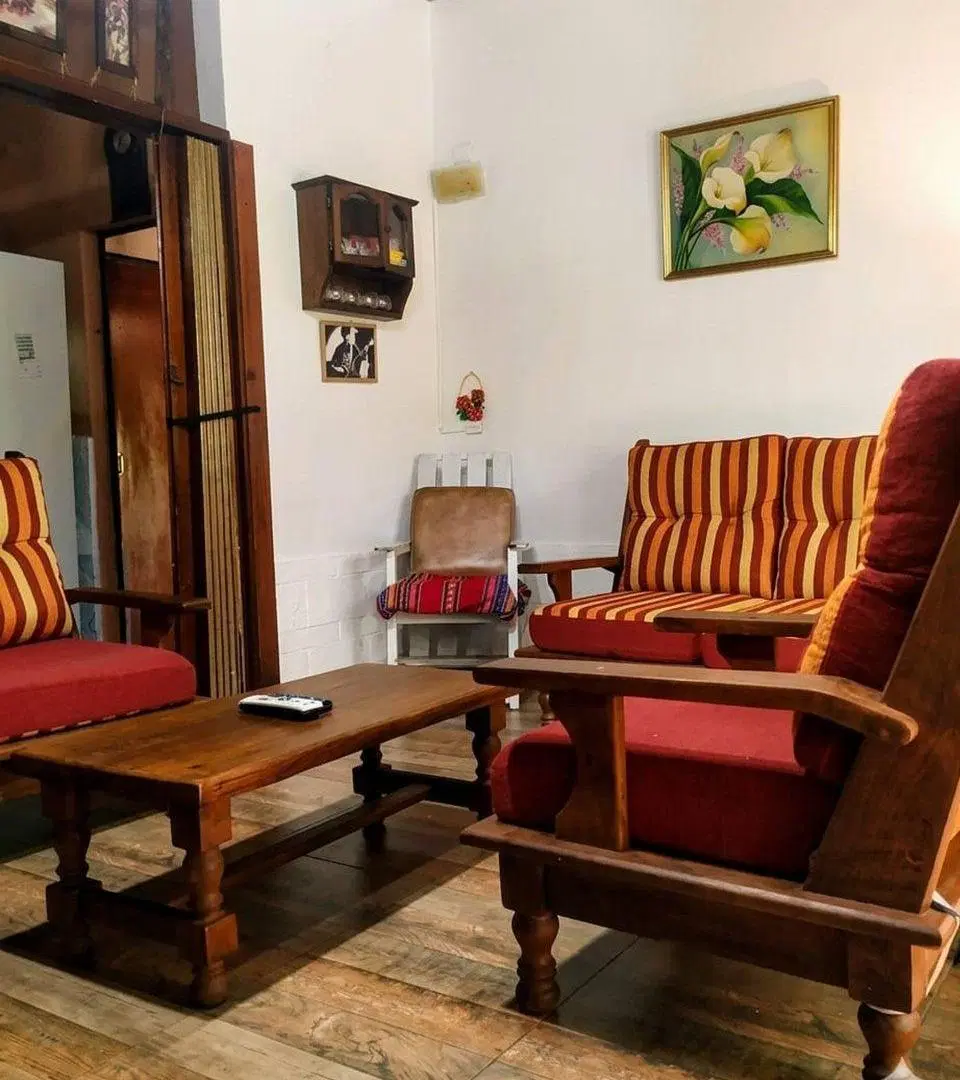 VENTA CASA 7 AMBIENTES PILETA GRAL RODRIGUEZ 2