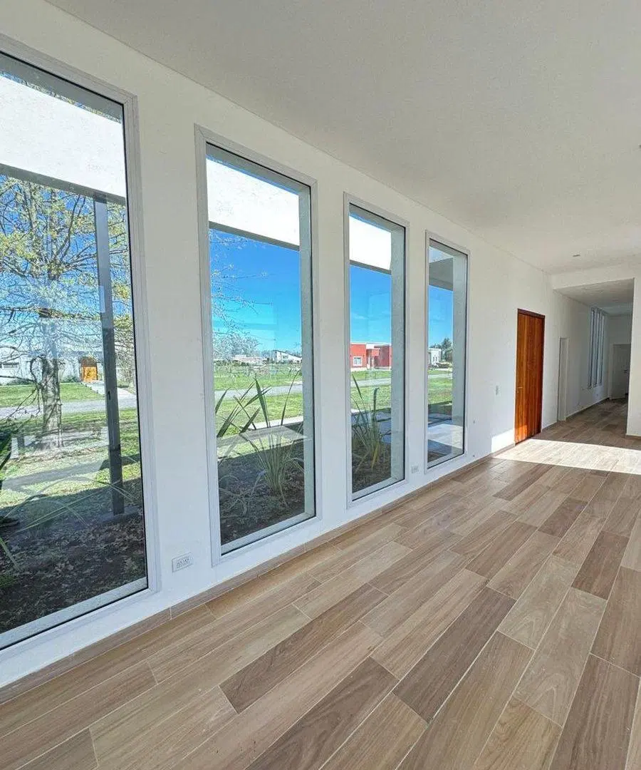 VENTA CASA 5 AMBIENTES COMARCA DE  LUJAN 4