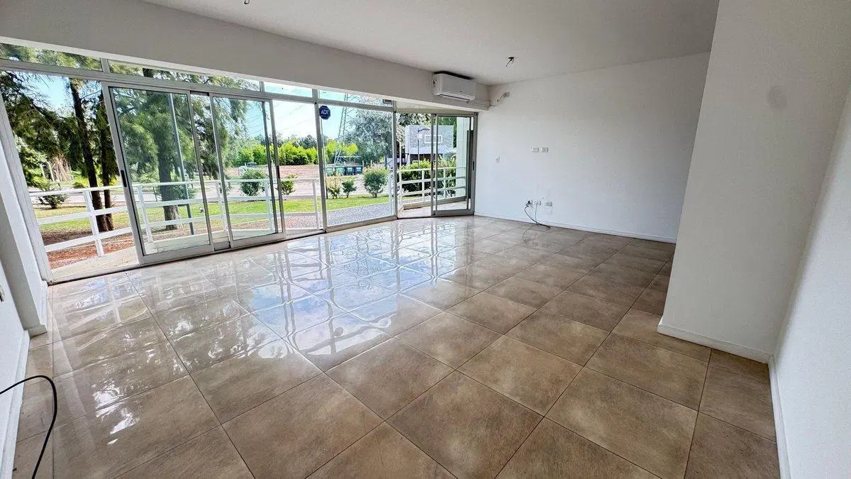 DEPARTAMENTO 2 AMBIENTES ALQUILER PILAR COCHERA 3