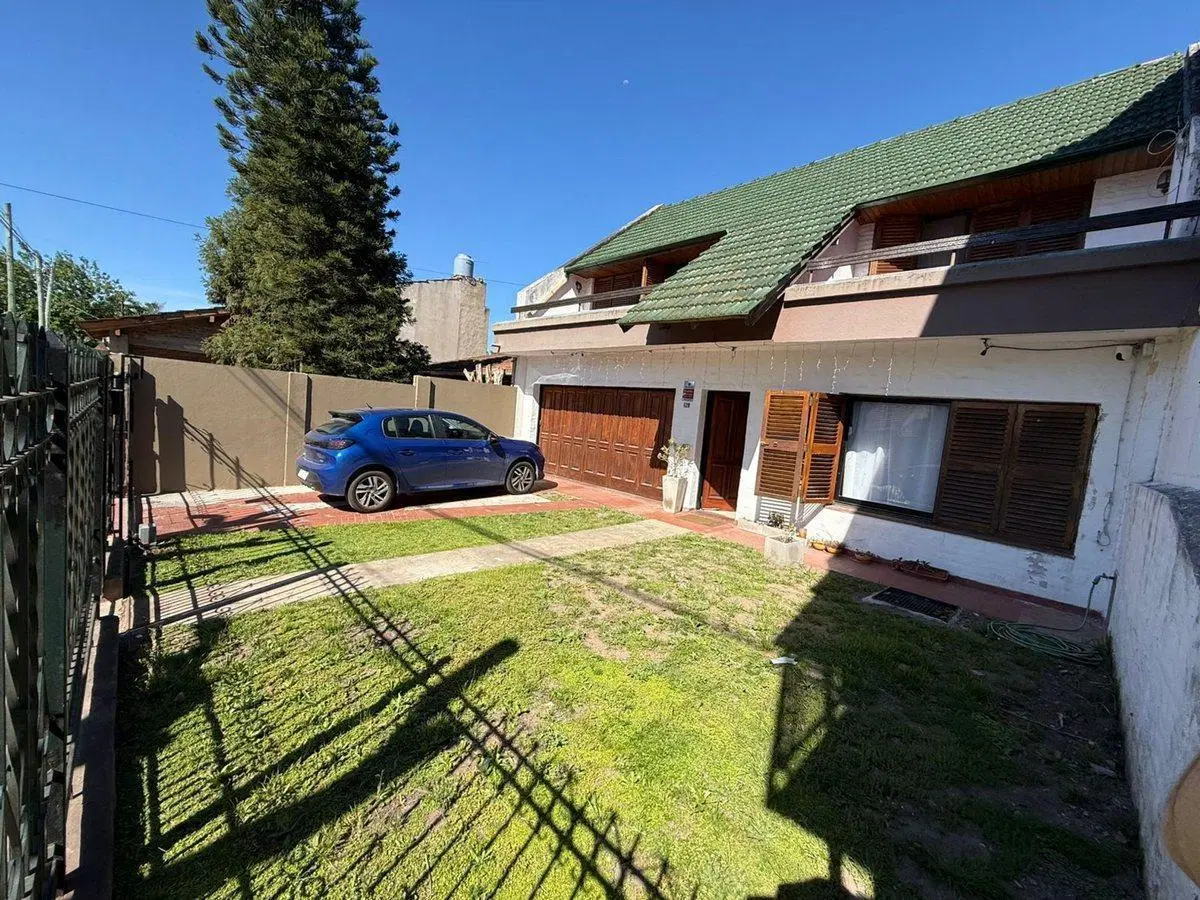 CASA MONTEGRANDE APTO CREDITO JARDIN PILETA GARAGE 3