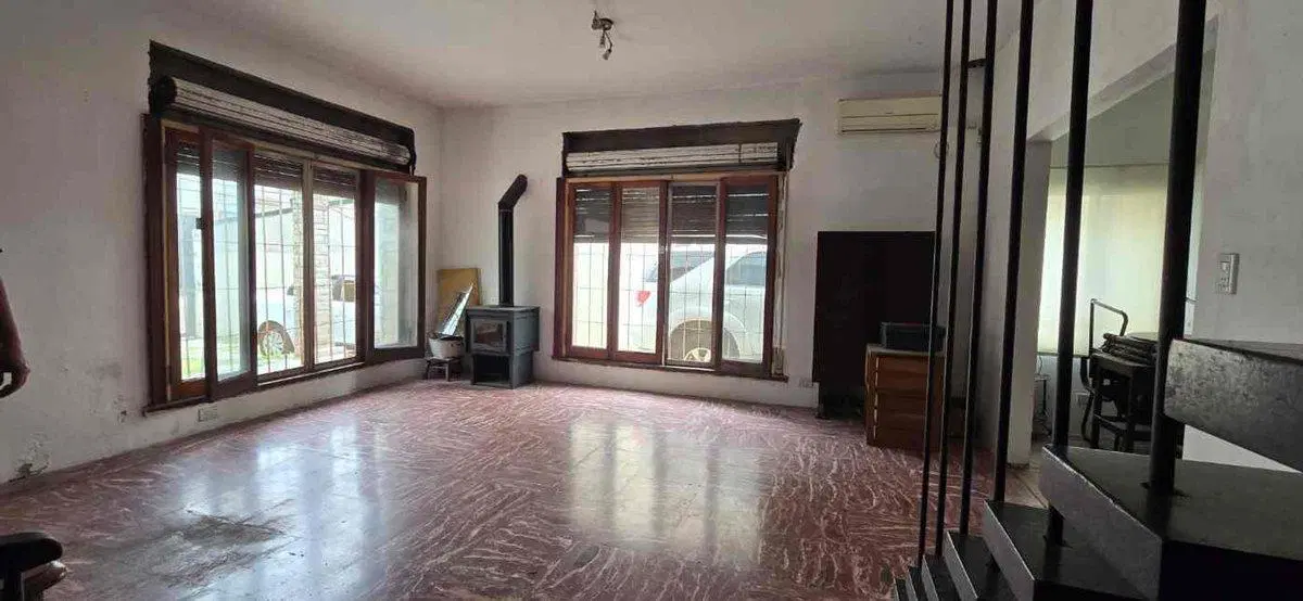 VENTA CASA BOULONGNE 4 AMBIENTES A REFACCIONAR 5