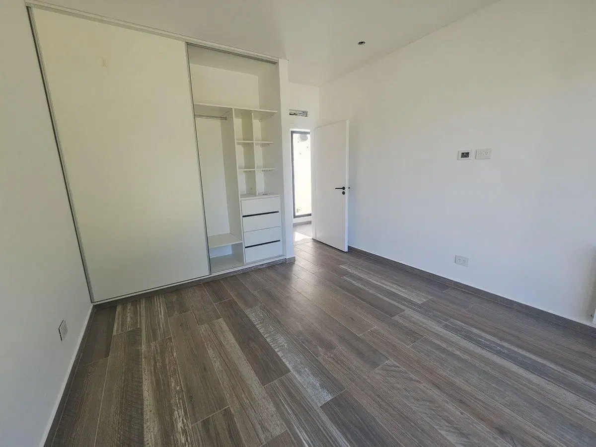 CASA 4 AMBIENTES EN EVERLINKS LUJAN CON PISCINA 3