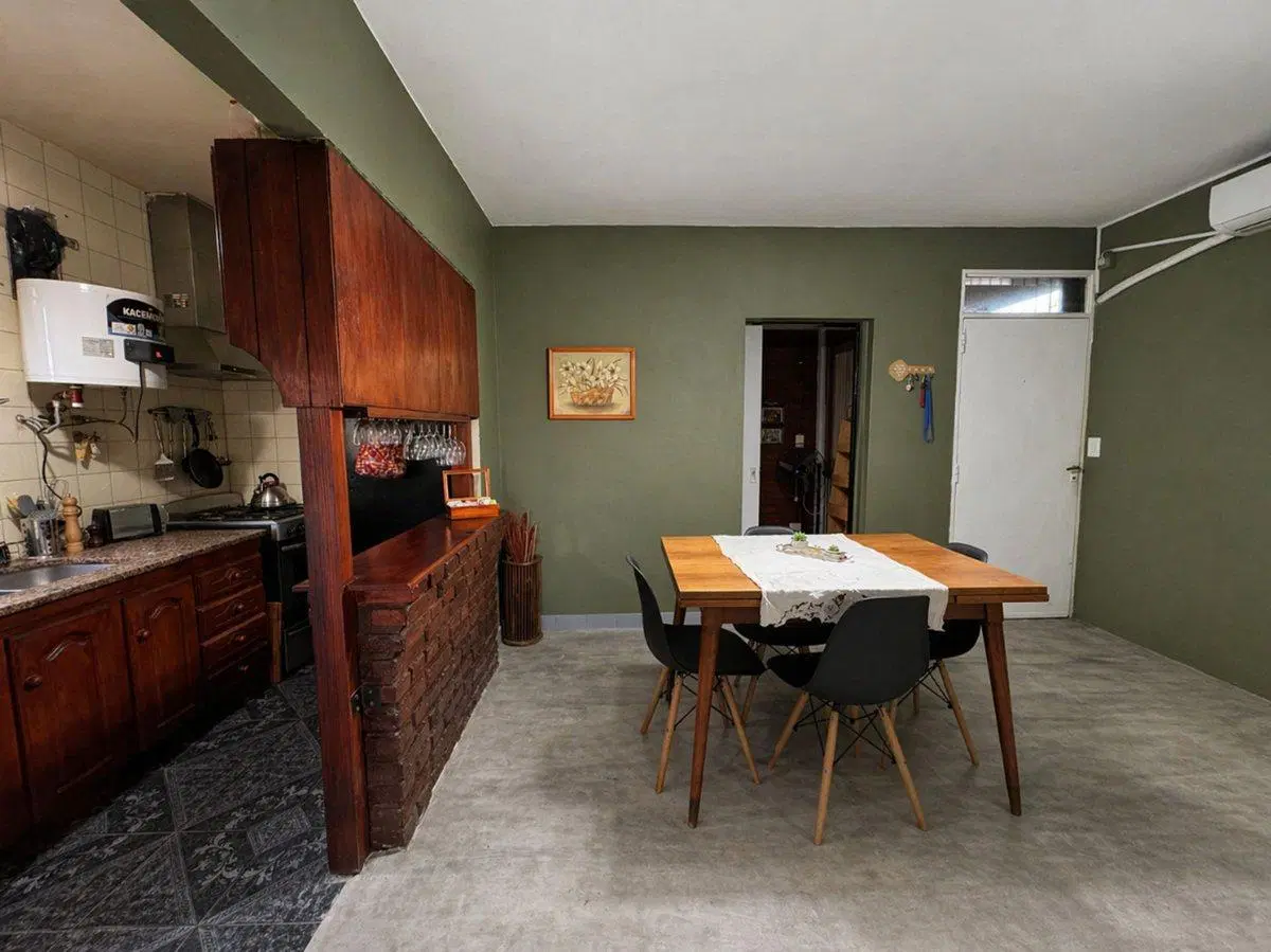 DEPARTAMENTO 4 AMBIENTES VENTA MORON ESCRITORIO 4