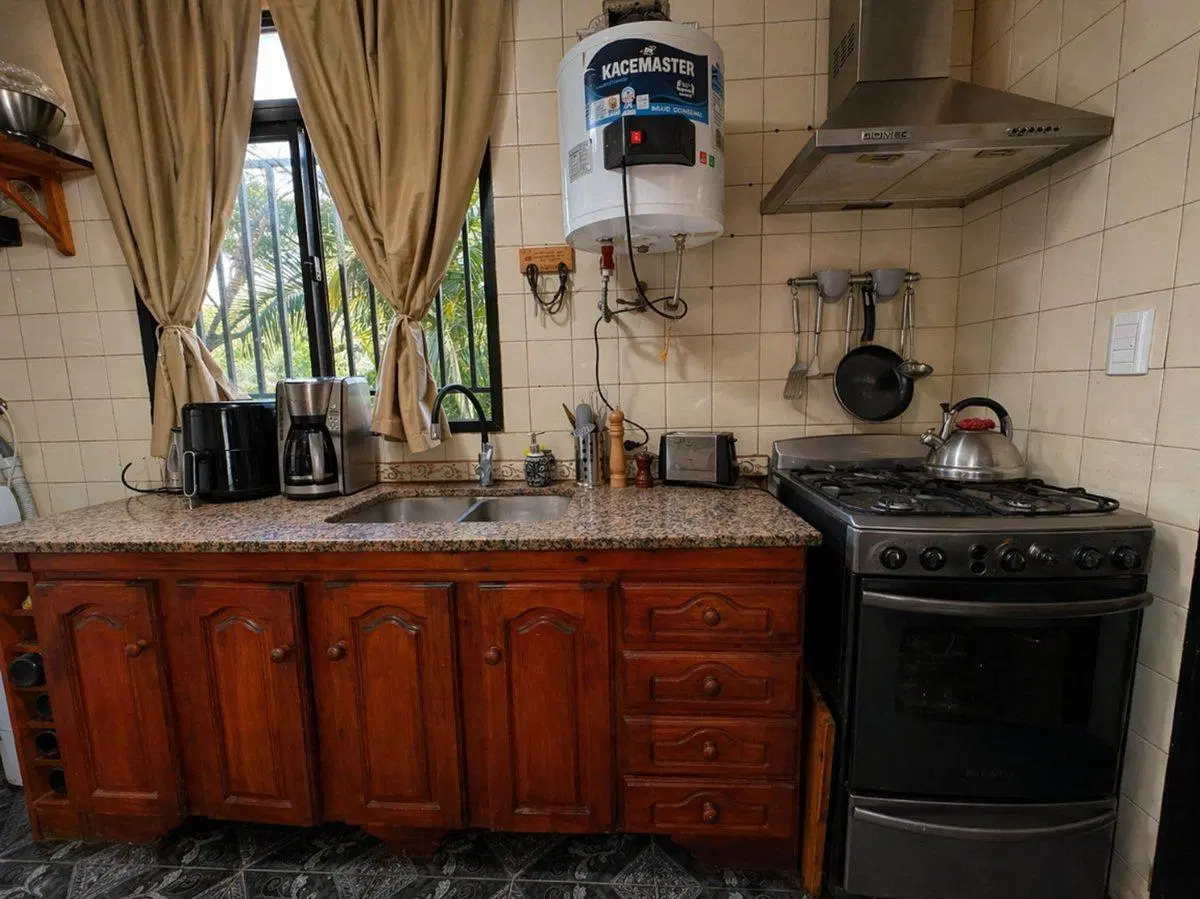 DEPARTAMENTO 4 AMBIENTES VENTA MORON ESCRITORIO 5