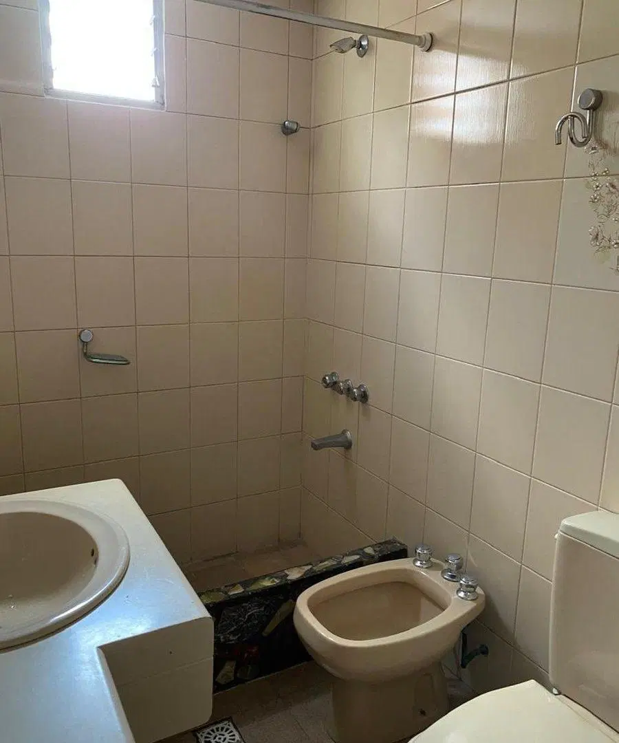 CASA EN VENTA EN VILLA BALLESTER 4 AMBIENTES 4
