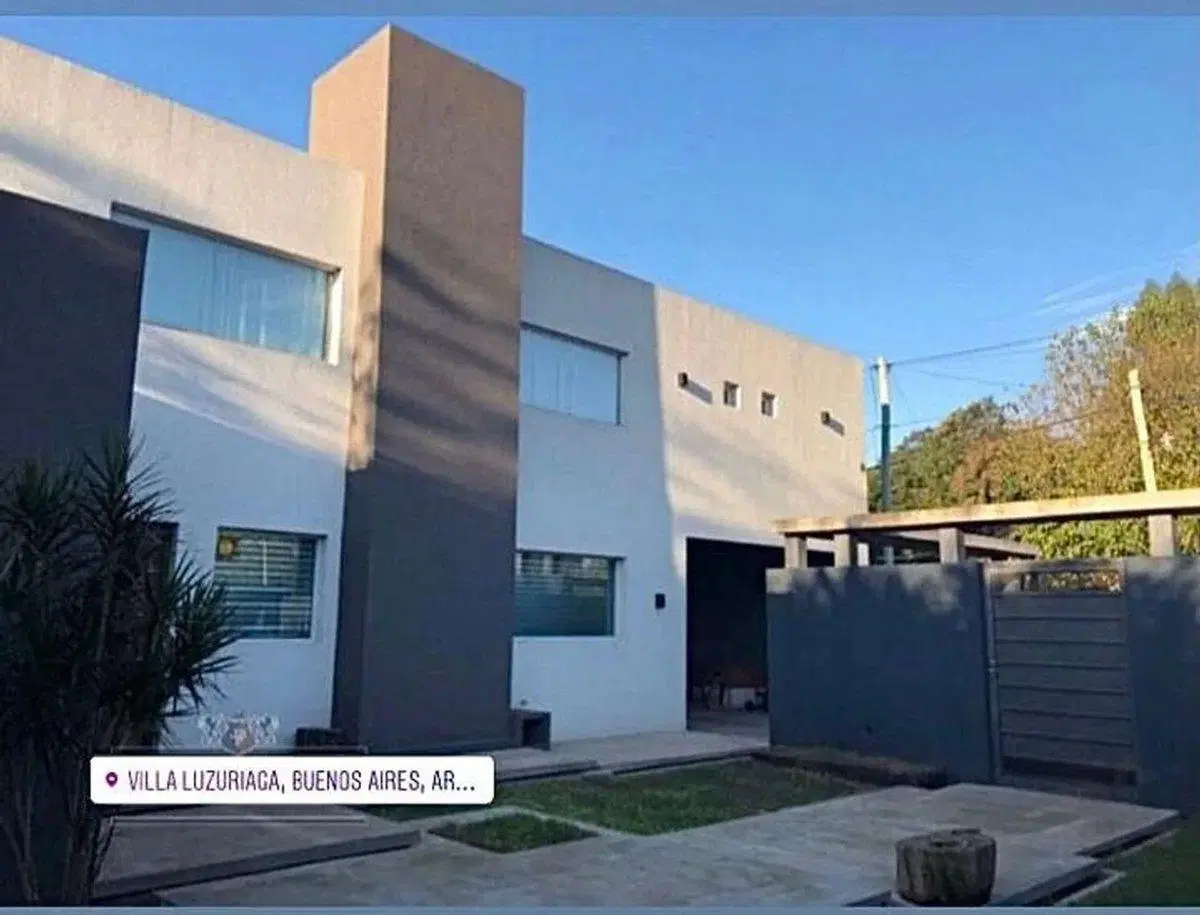 CASA VENTA VILLA LUZURIAGA CON PARQUE Y PILETA 3