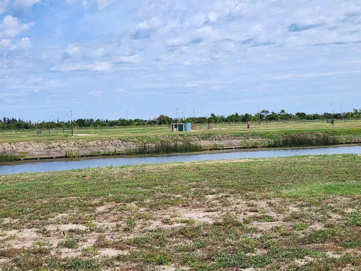 VENTA LOTE PUERTOS BARRIO AMARRAS AL AGUA 2