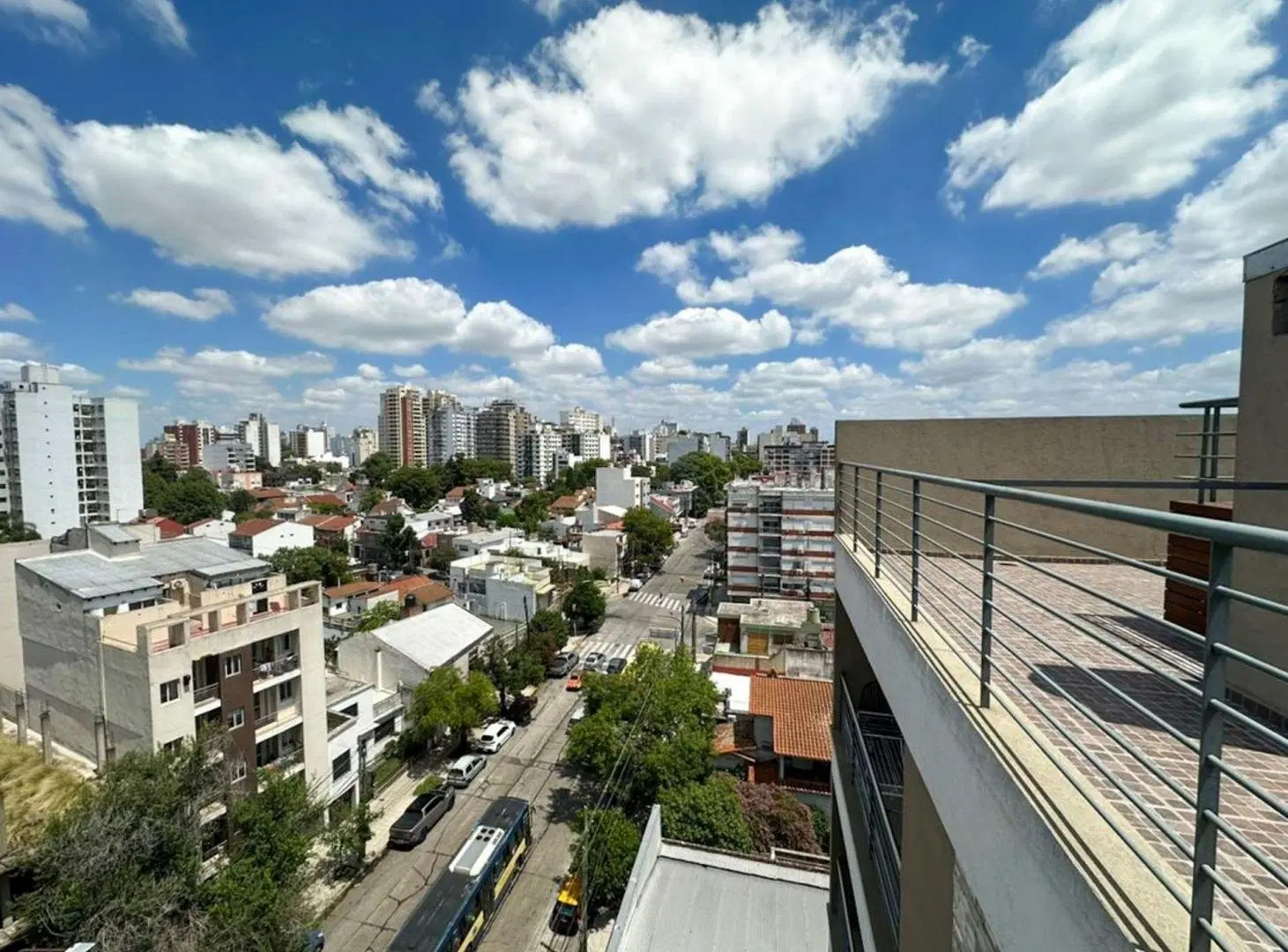 DEPTO VENTA 2 AMB EN RAMOS MEJIA COCHERA Y BALCON 3