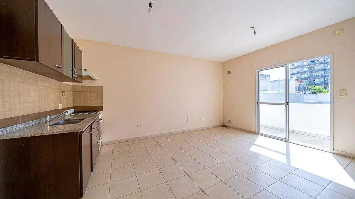 VENTA DEPARTAMENTO 2 AMBIENTES CIUDADELA BALCON 8