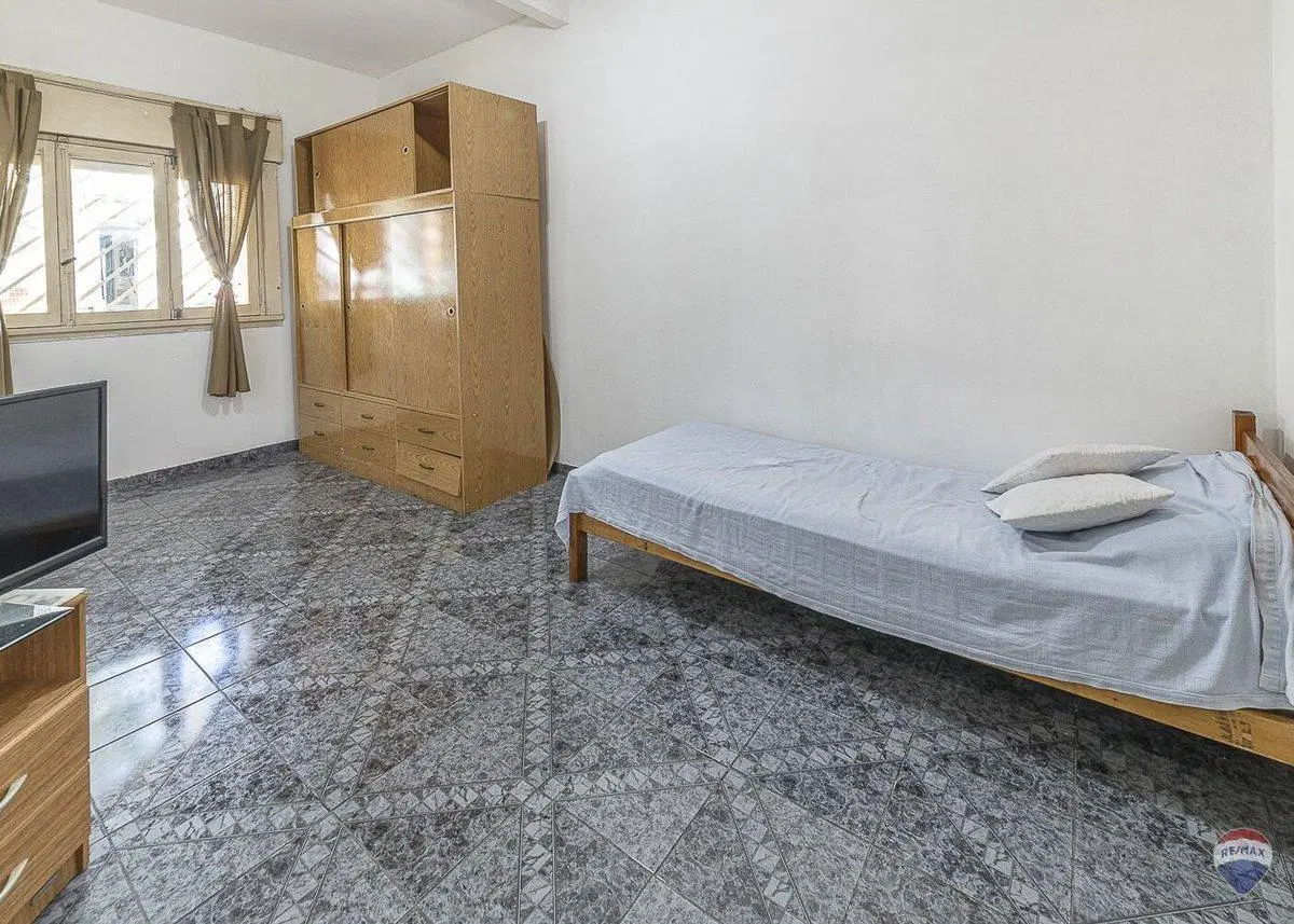 VENTA DEPARTAMENTO 2 AMBIENTES CON PATIO FLORES SIN EXPENSAS 4