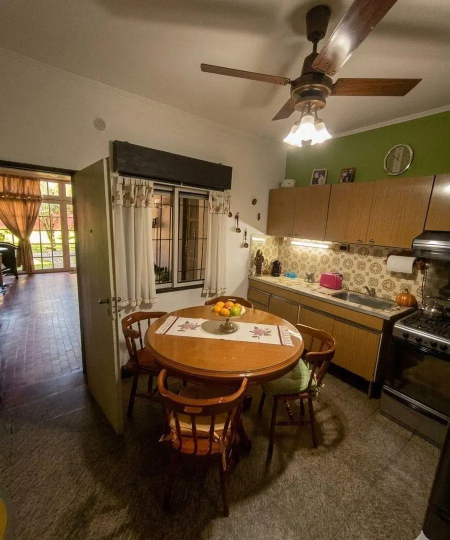 VENTA DE CASA MULTIFAMILIAR EN MERLO OPORTUNIDAD 3