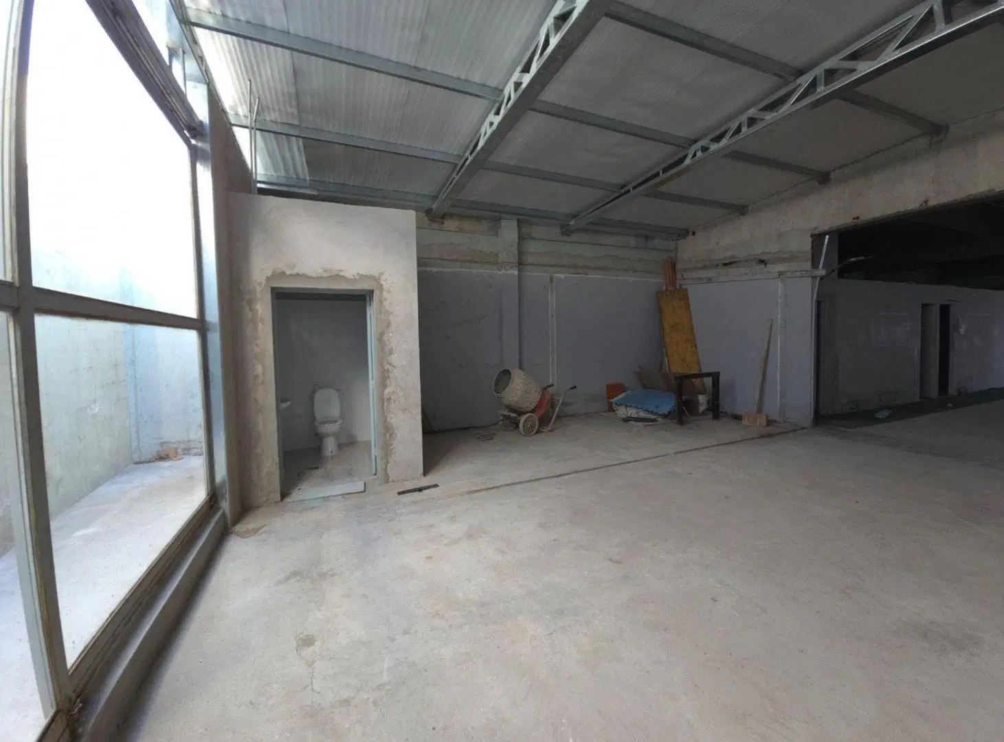 ALQUILER COMERCIAL 50 METROS LA SALLE FLORIDA 3