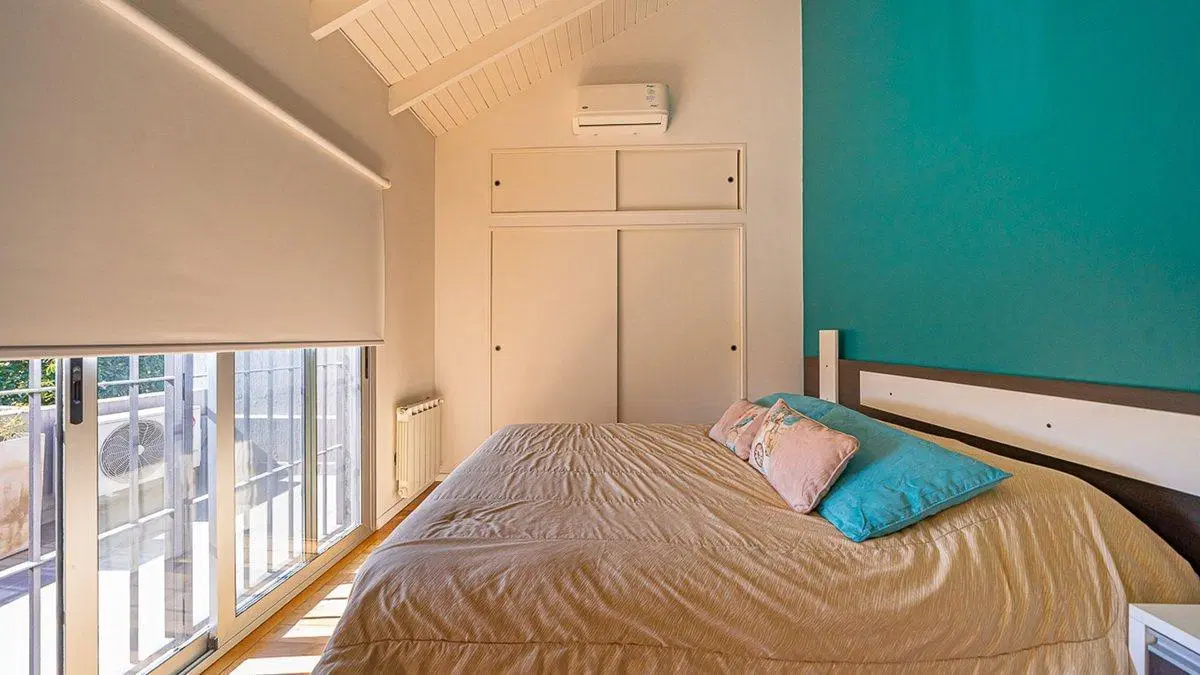 CASA 5 AMBIENTES VENTA HAEDO CON PARQUE Y PILETA 4