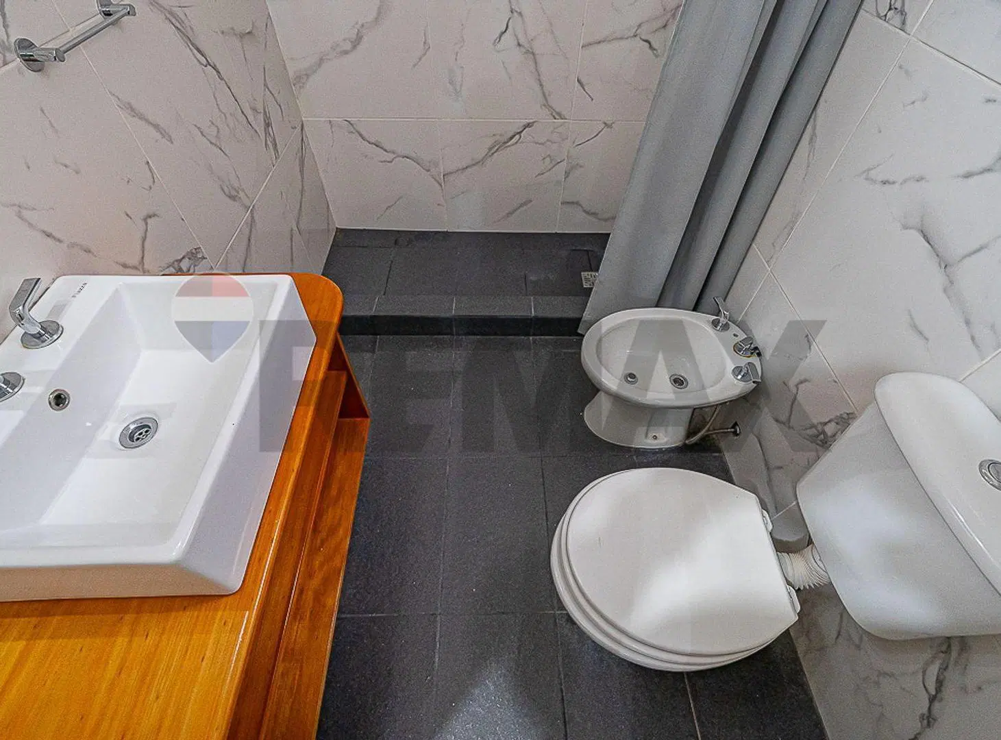 Venta PH 4 ambientes patio Parque Chacabuco 5