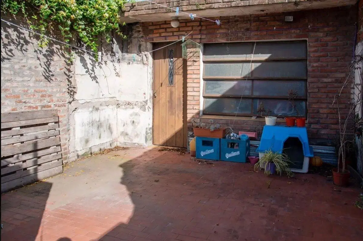 CASA EN VENTA 4 AMBIENTES BOULOGNE 4