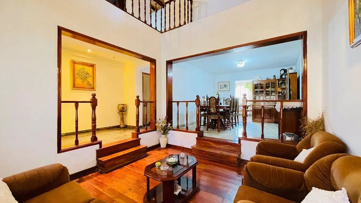 CASA HAEDO JARDIN PILETA APTO CREDITO PERMUTA 2
