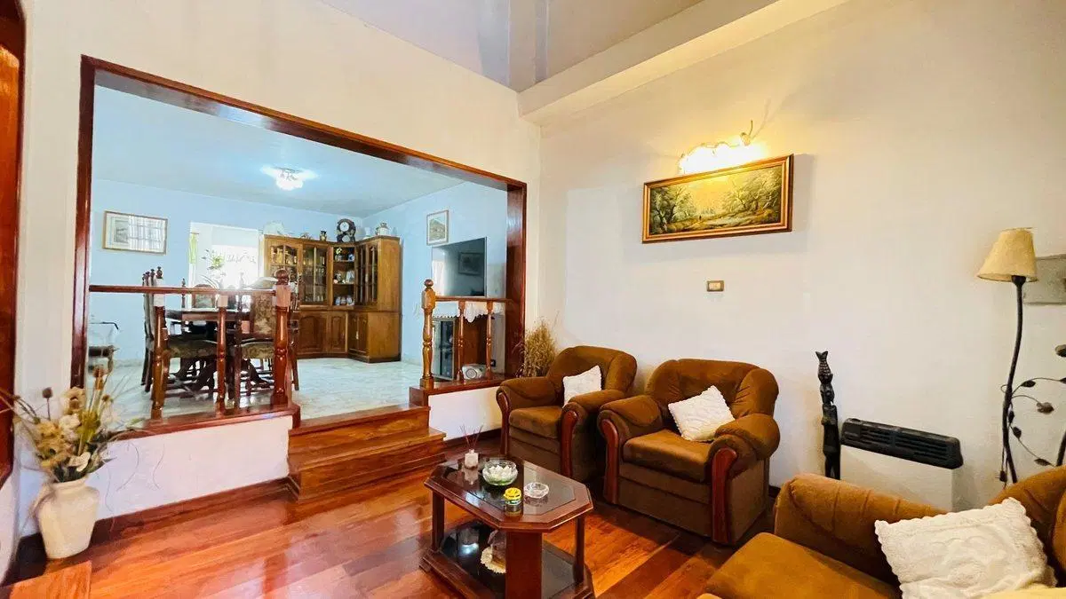 CASA HAEDO JARDIN PILETA APTO CREDITO PERMUTA 4