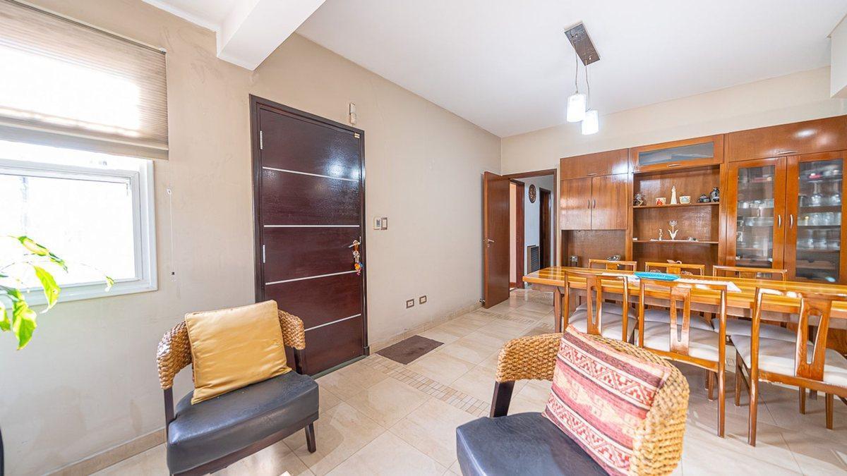 Foto de CASA EN VENTA 4 AMBIENTES SAN JUSTO PATIO TERRAZA, imagen 2