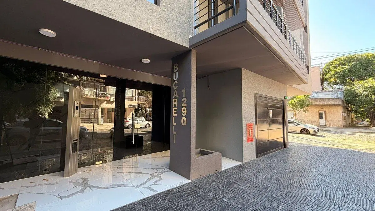 Venta Monoamabiente con Balcon Parque Chas 2