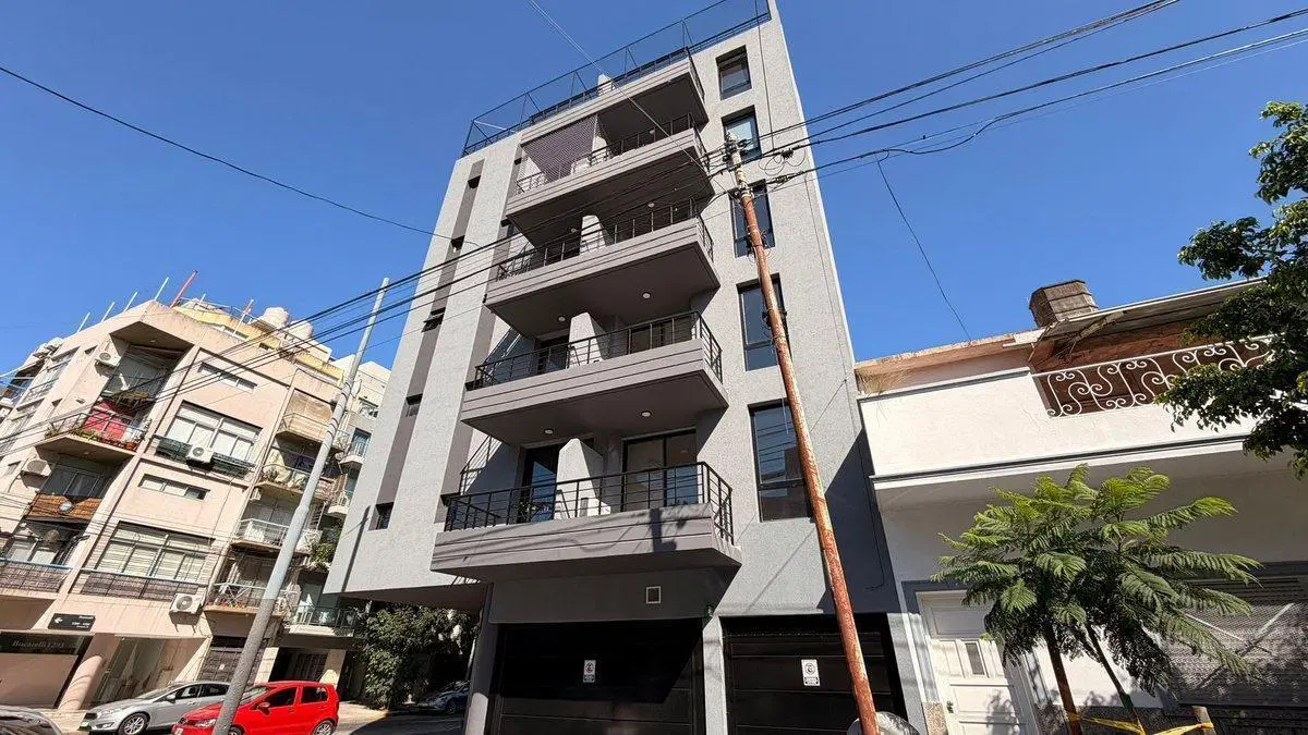 Venta Monoamabiente con Balcon Parque Chas 4