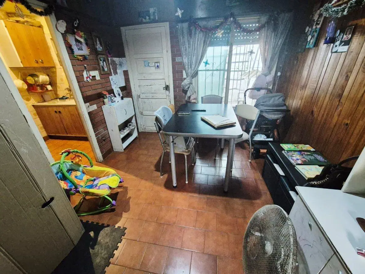 VENTA PH 2 AMBIENTES CASTELAR  PATIO SIN EXPENSAS 4