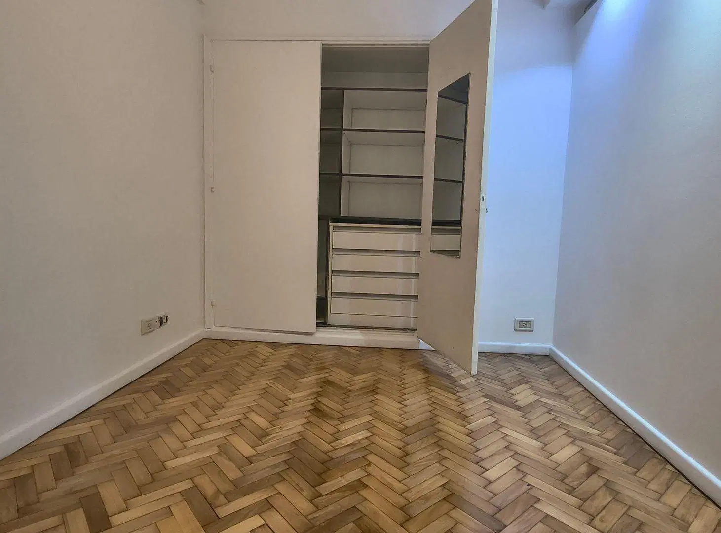 DEPARTAMENTO 2 AMBIENTES ALQUILER RECOLETA BALCON 3