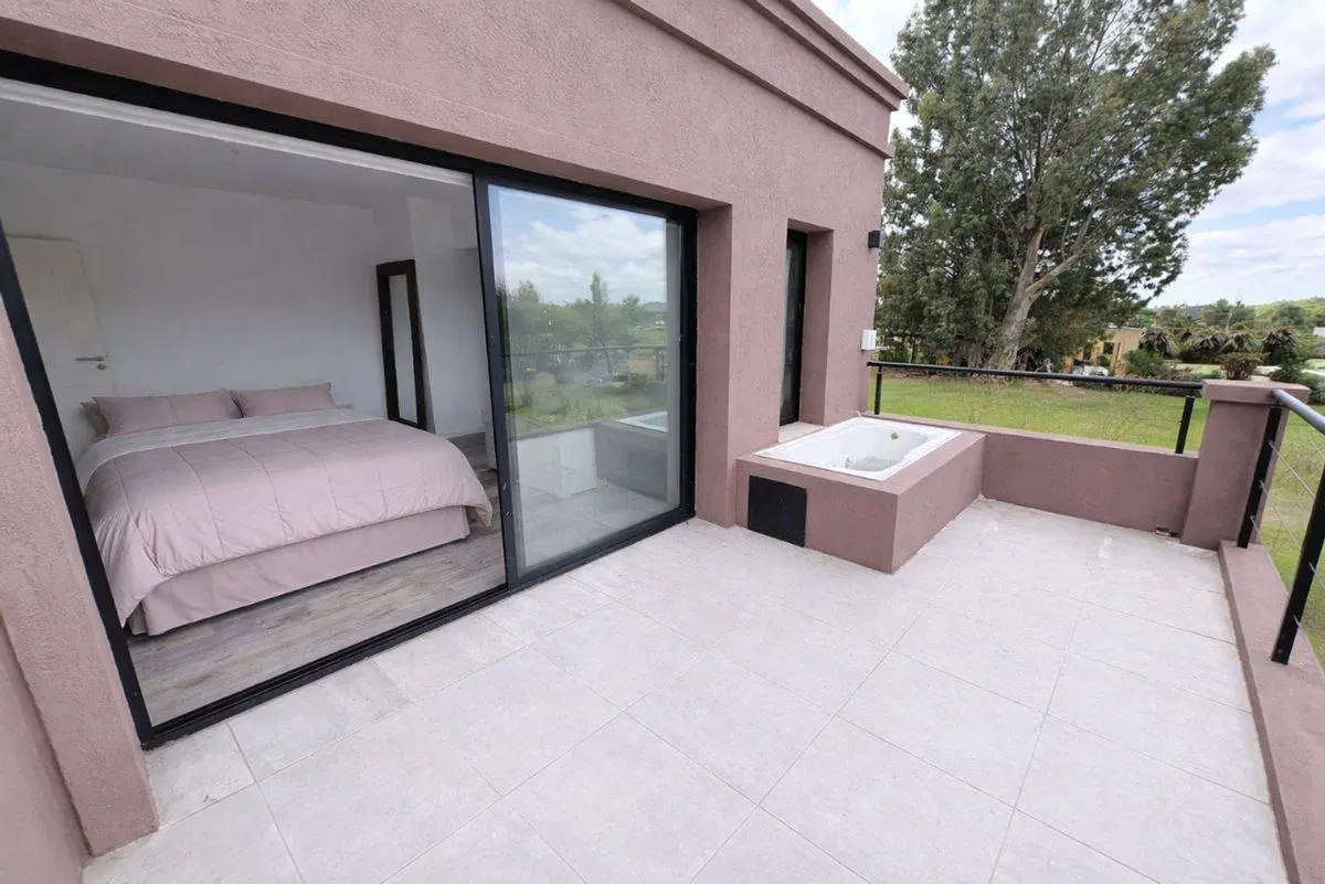 CASA 4 DORMITORIOS 300 M2 SAN MATIAS ESCOBAR 8