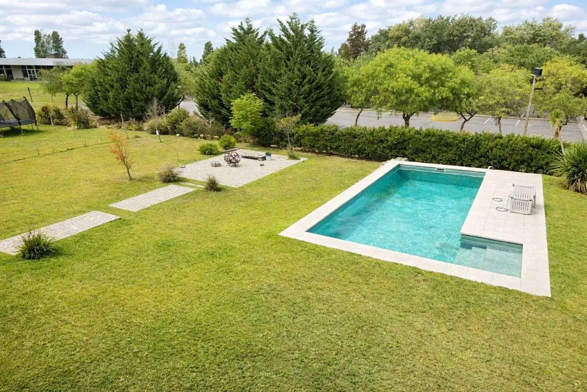 CASA 4 DORMITORIOS 300 M2 SAN MATIAS ESCOBAR 3